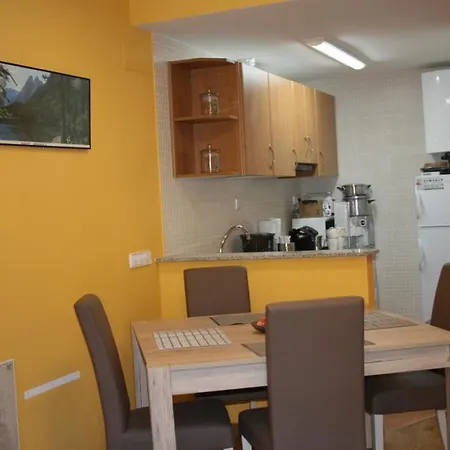 Apartamento *